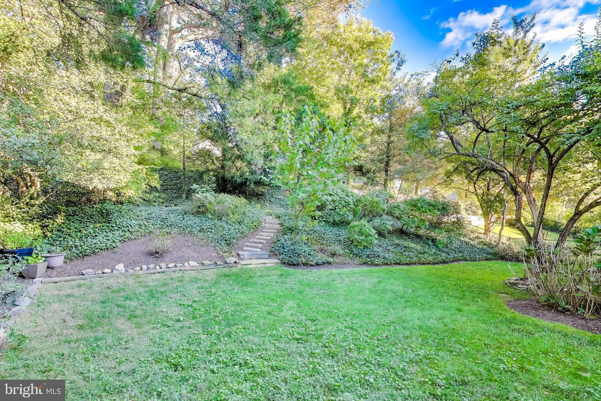 NORTH HILLS - Residential