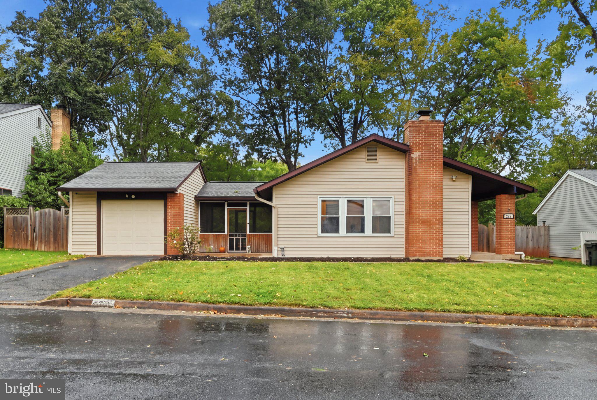 268 W MEADOWLAND LANE