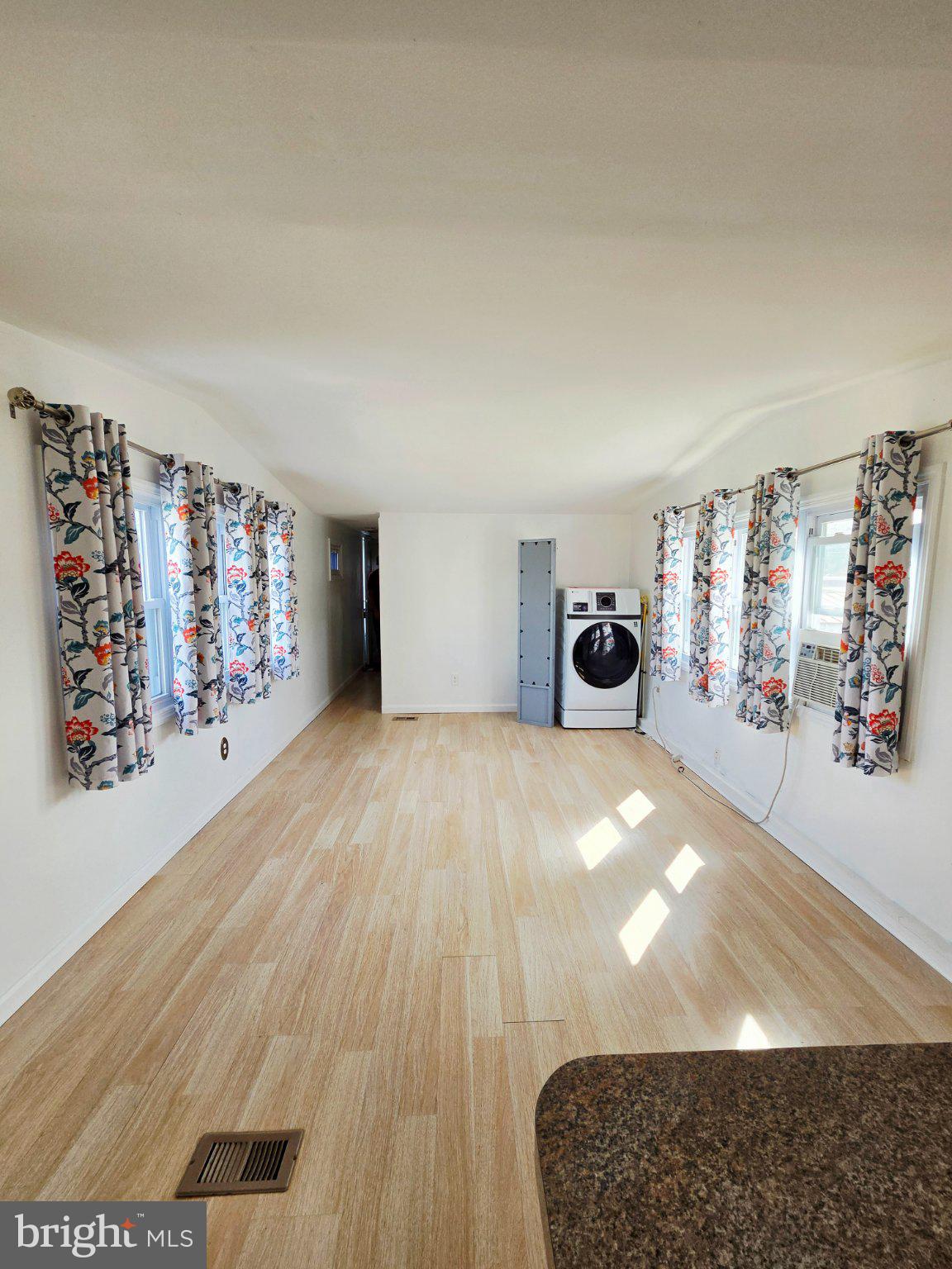 1205 FARRELL AVENUE 2