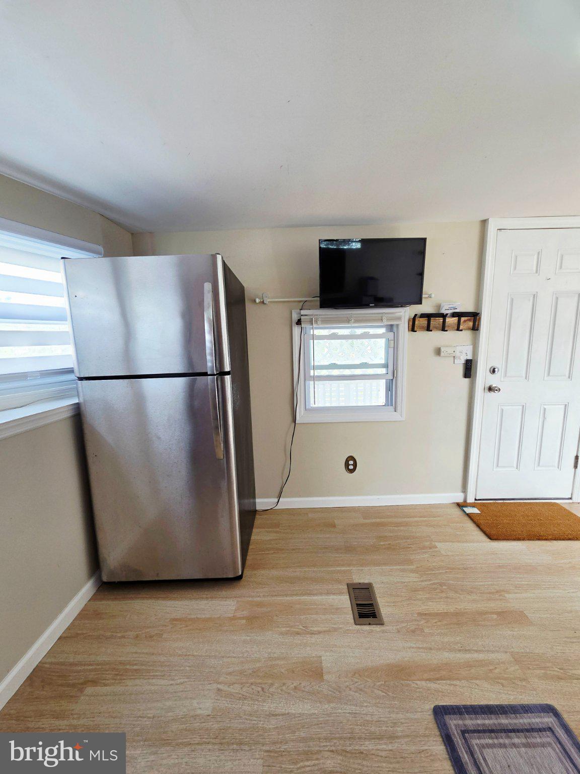 1205 FARRELL AVENUE 2