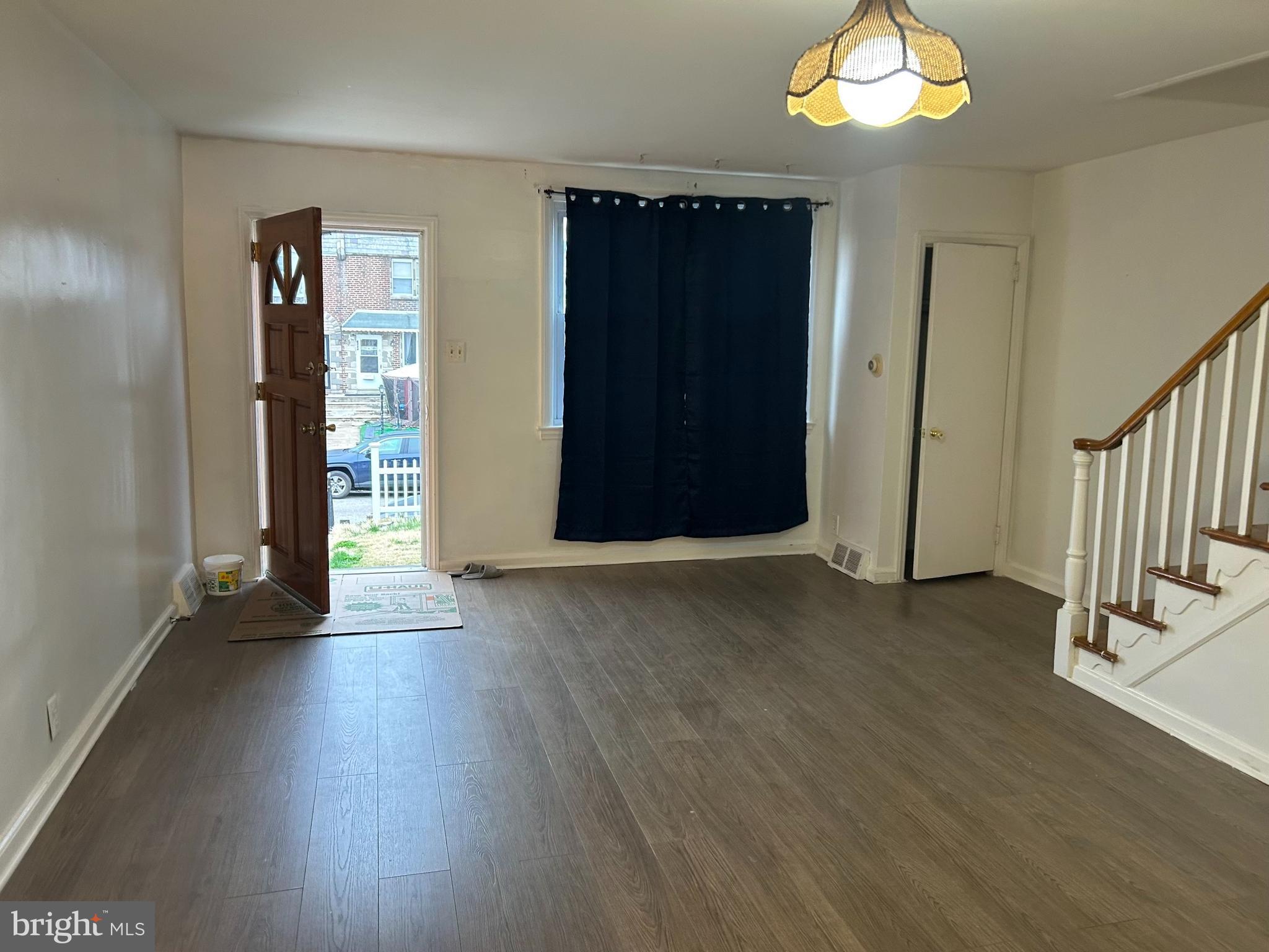 MAYFAIR (WEST) - Residential