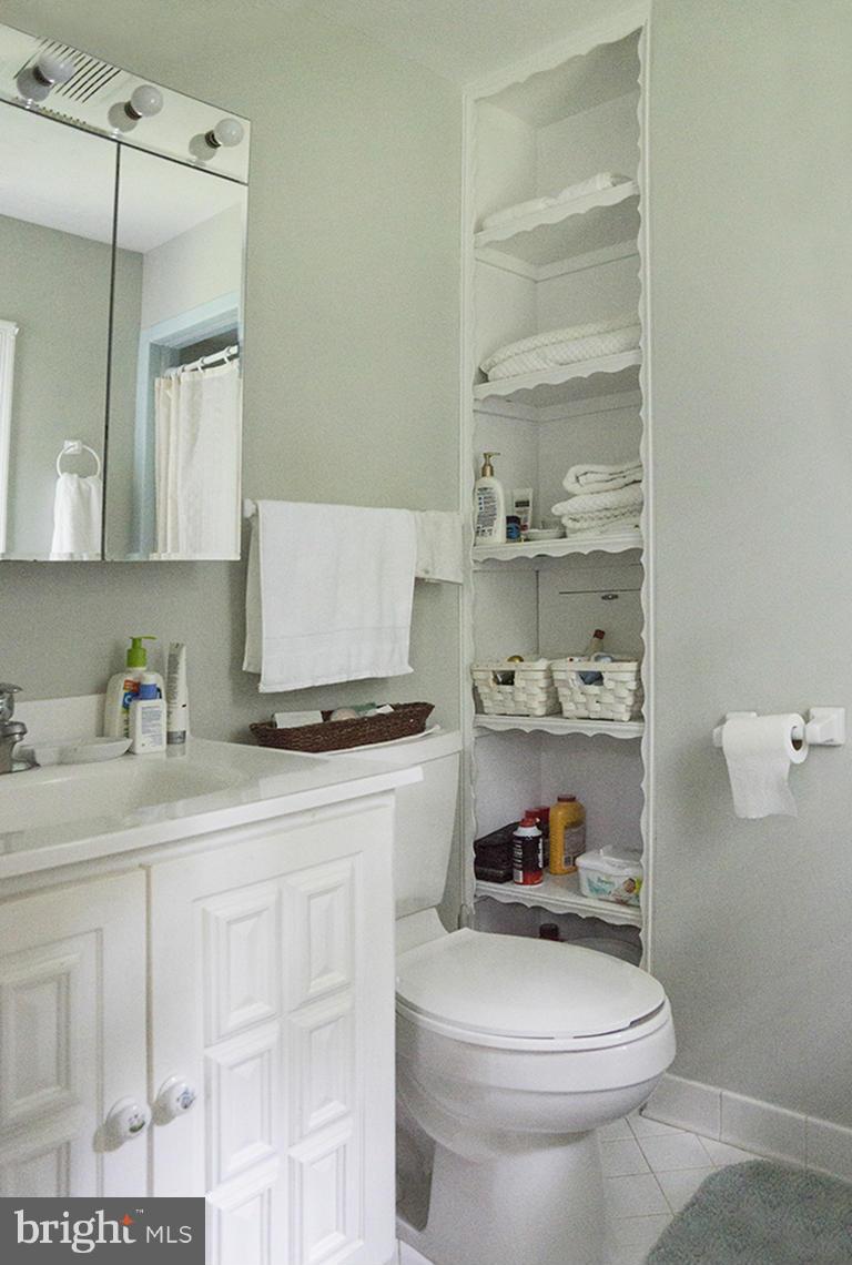 CHAPEL HILLS - Residential