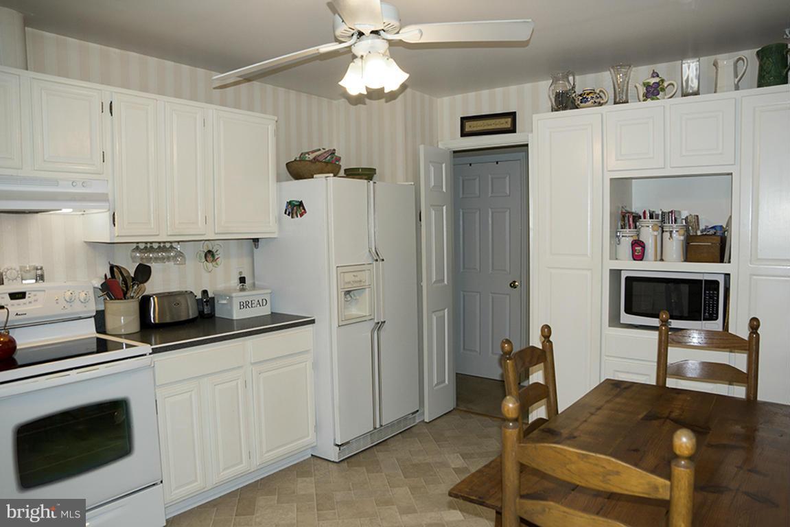 CHAPEL HILLS - Residential