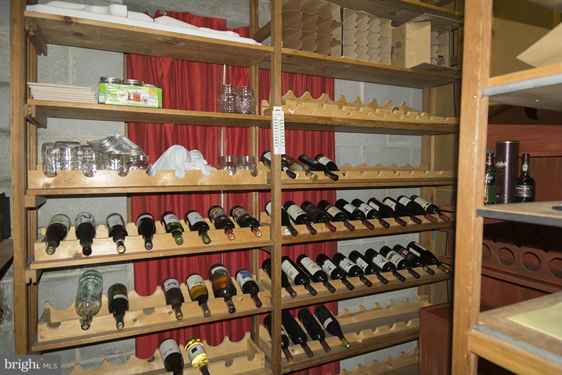 CHAPEL HILLS - Residential