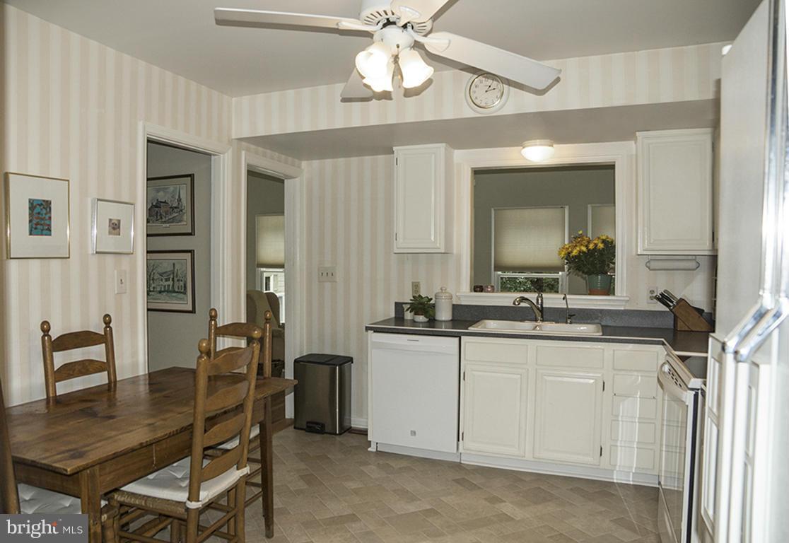 CHAPEL HILLS - Residential