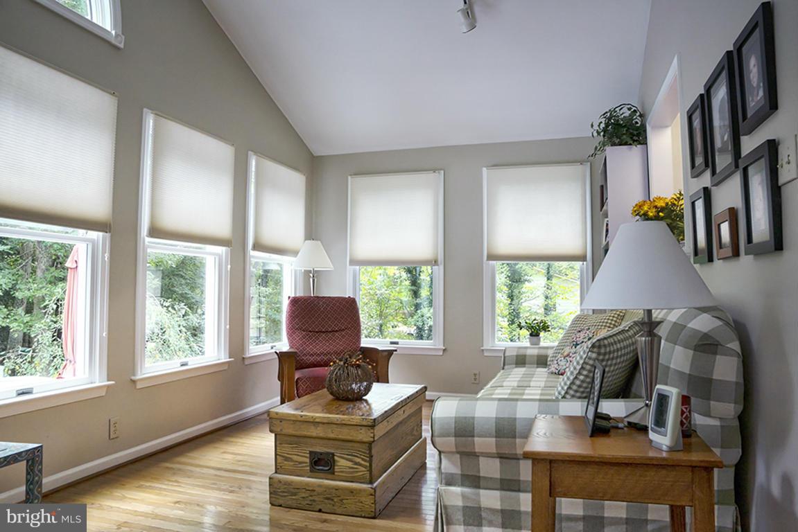 CHAPEL HILLS - Residential