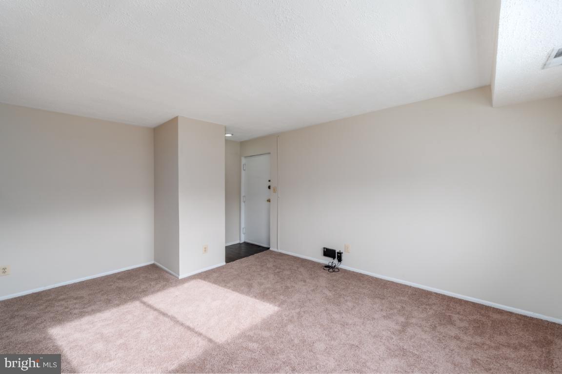 GARDENS AT OWINGS MILLS - Residential Lease