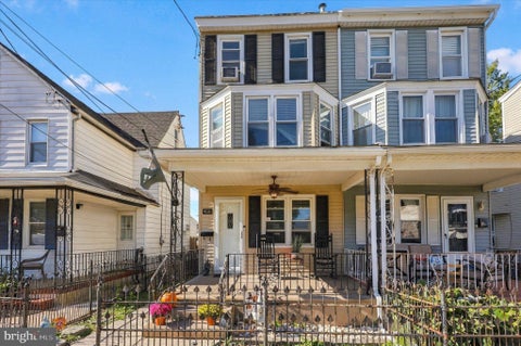 Photo of 420 Washington Street, BRISTOL, PA 19007 (MLS # PABU2133816)