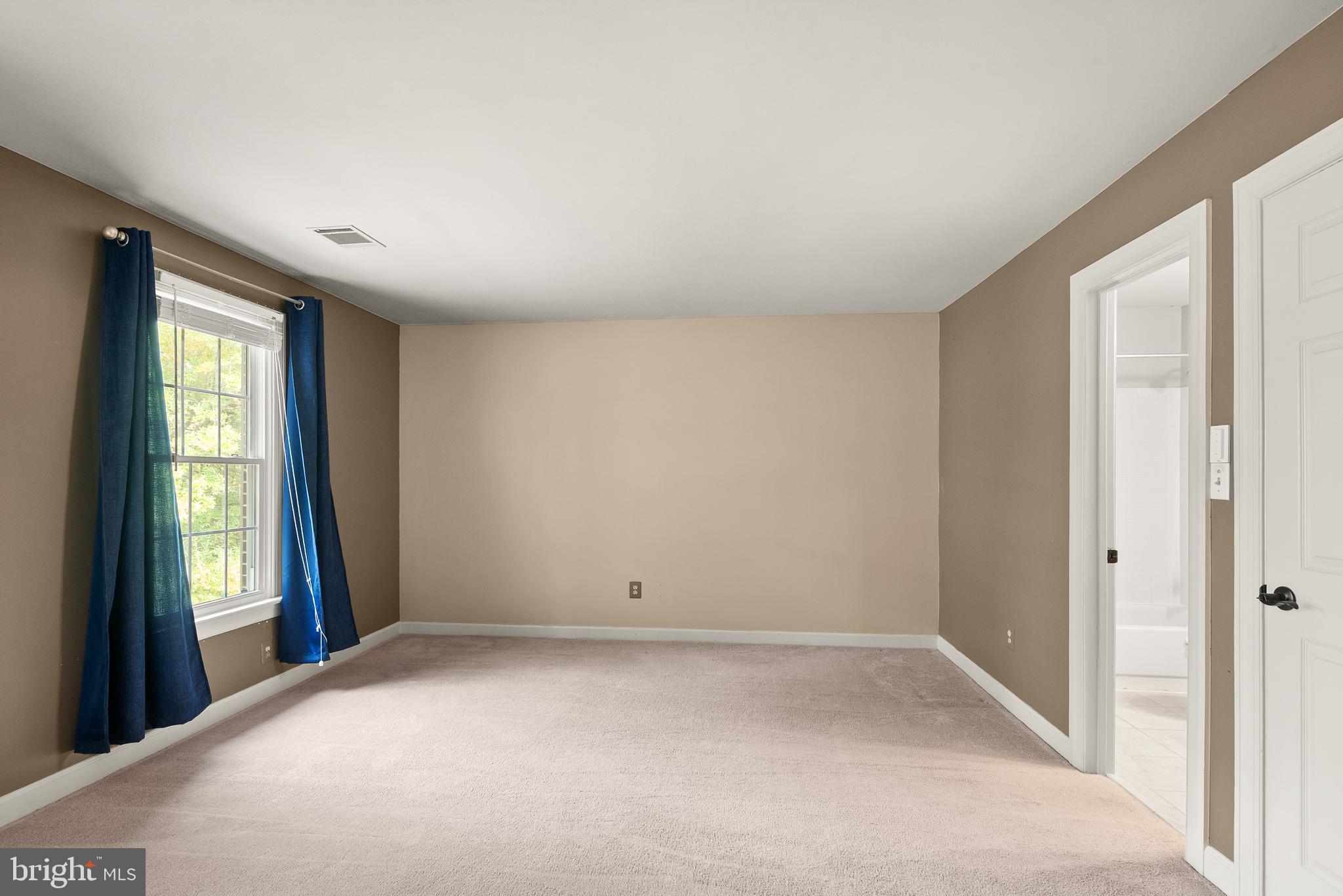 HUNTLEY MEADOWS - Residential