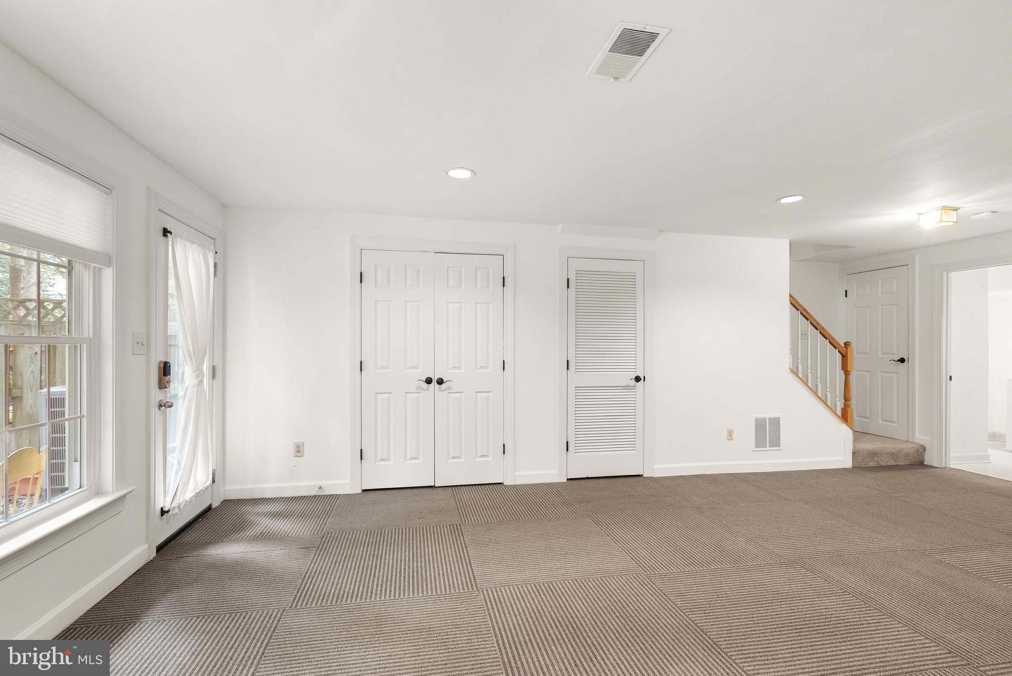 HUNTLEY MEADOWS - Residential