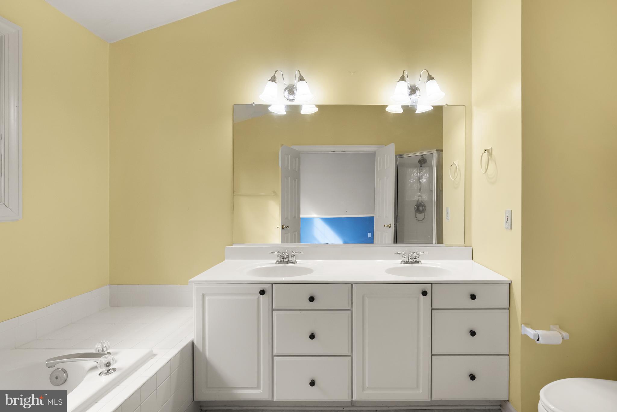 HUNTLEY MEADOWS - Residential