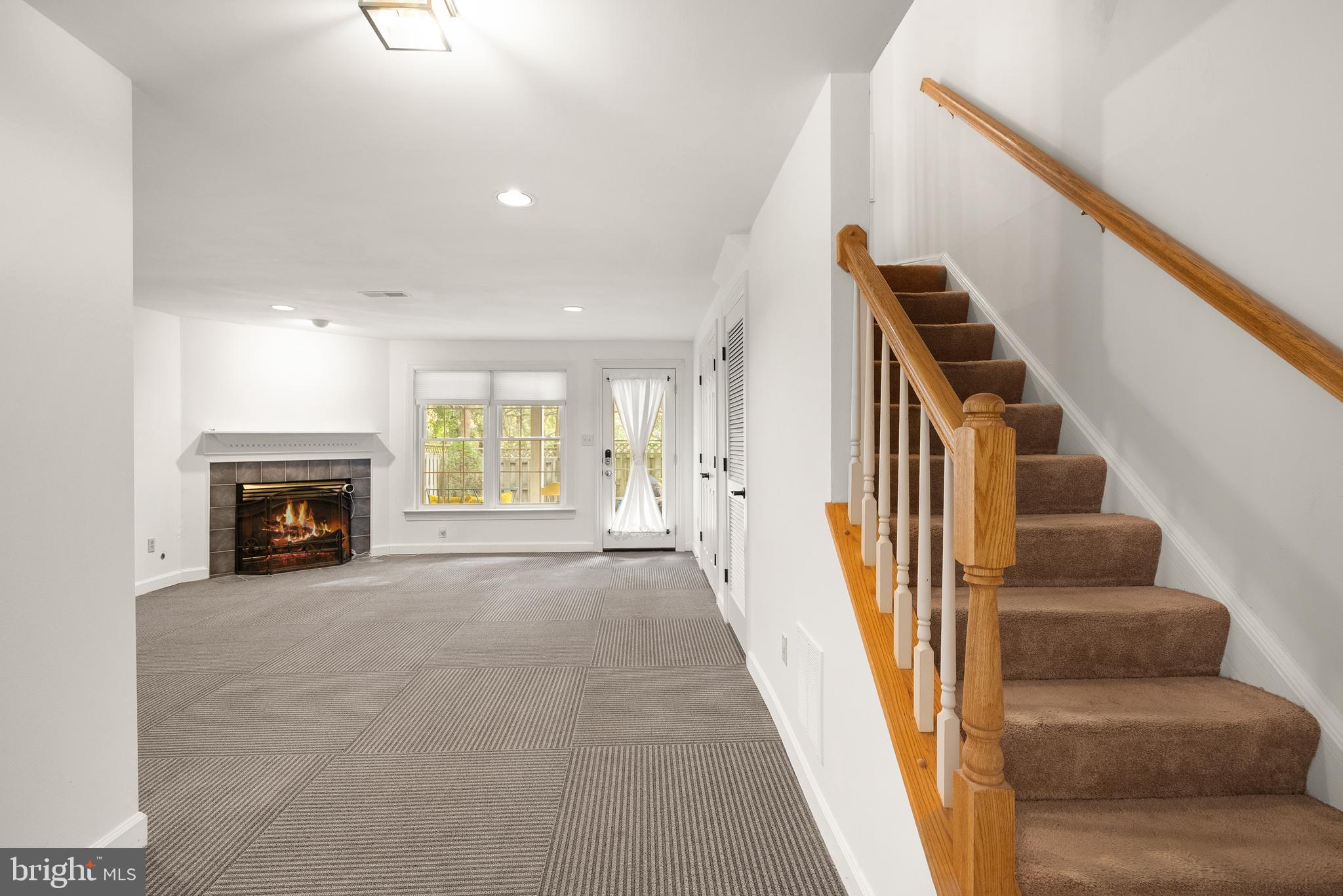 HUNTLEY MEADOWS - Residential