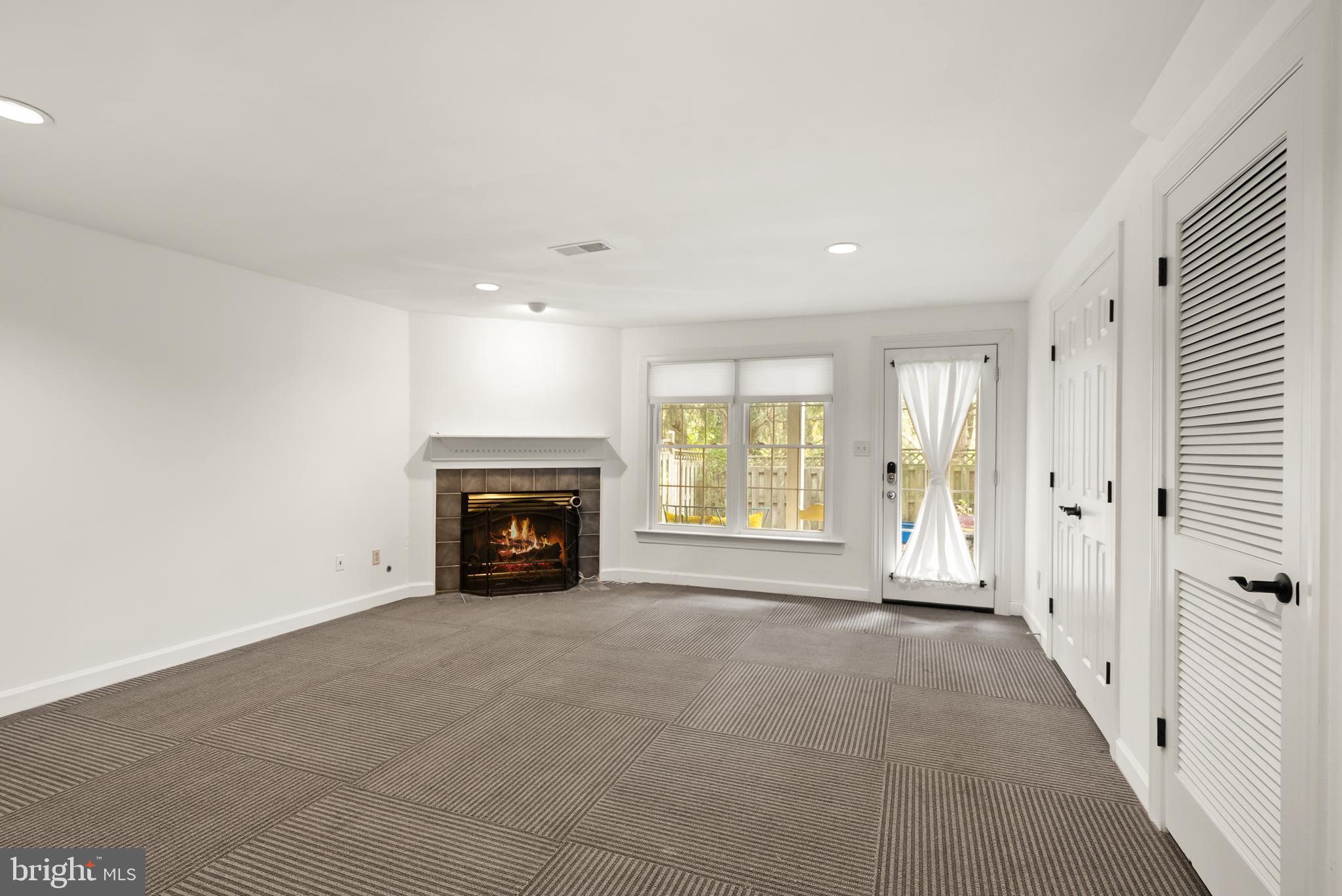 HUNTLEY MEADOWS - Residential