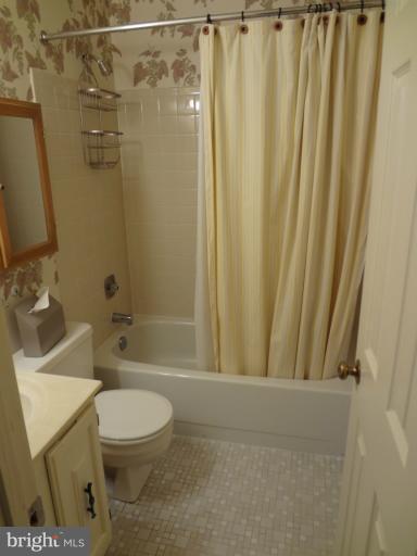 VIRGINIA VILLAGE - Residential Lease