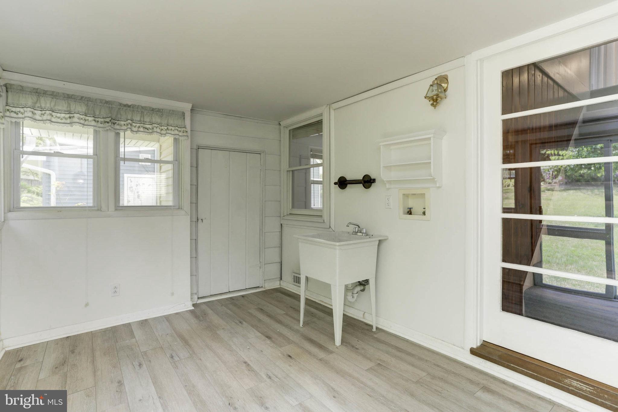 TWINBROOK - Residential Lease