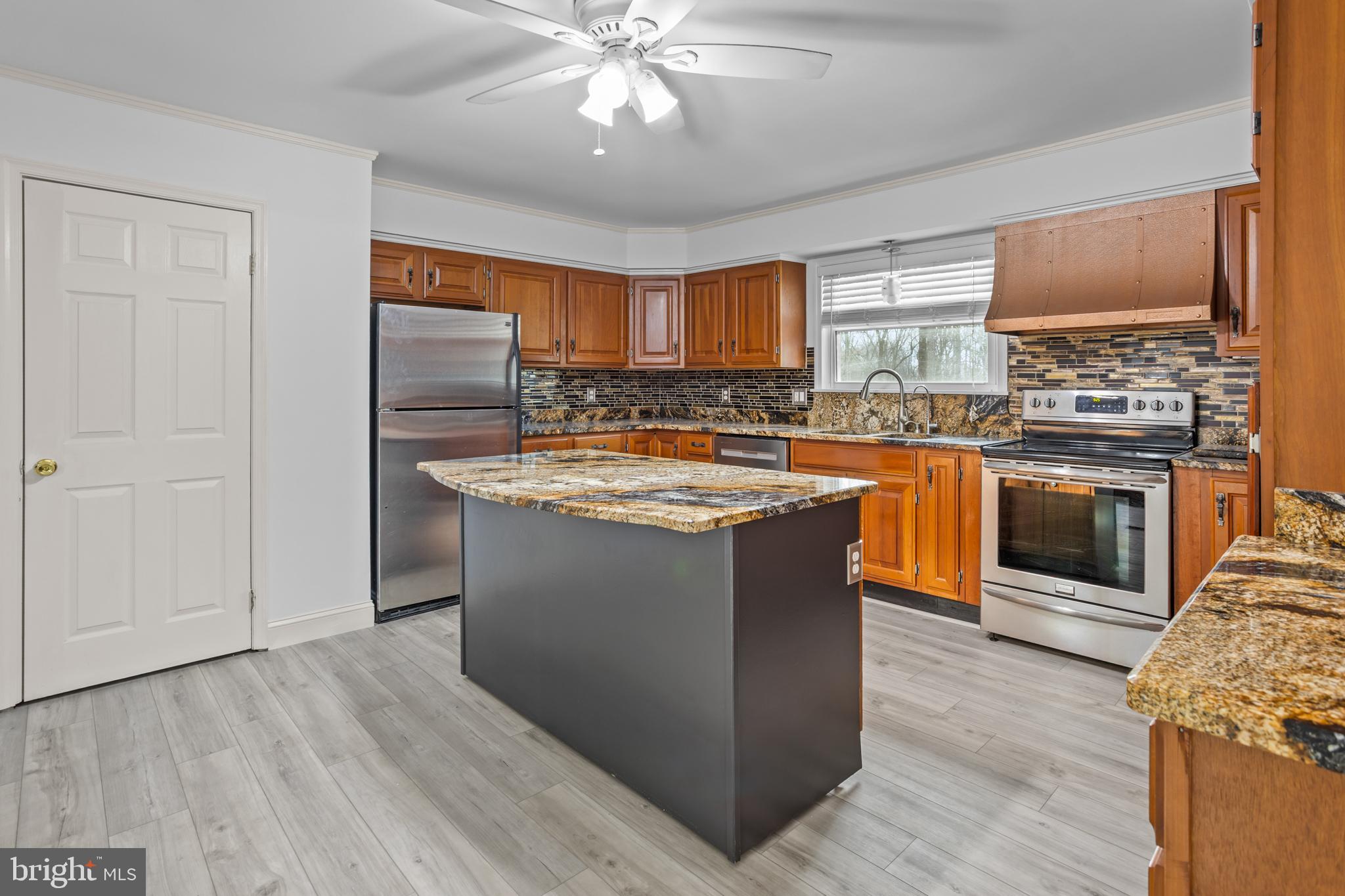 DUNKIRK WOODS - Residential