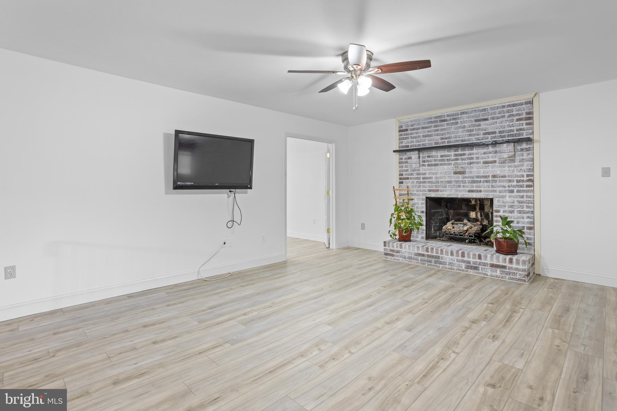 DUNKIRK WOODS - Residential