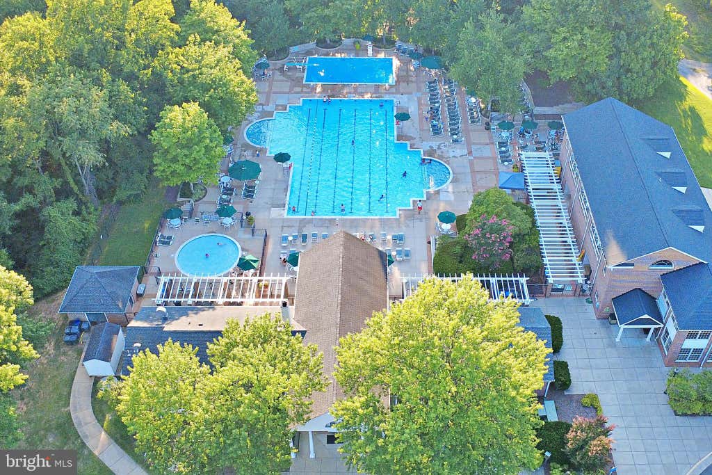 Photo of 3805 Green Ridge Court #302, FAIRFAX, VA 22033 (MLS # VAFX2333046)