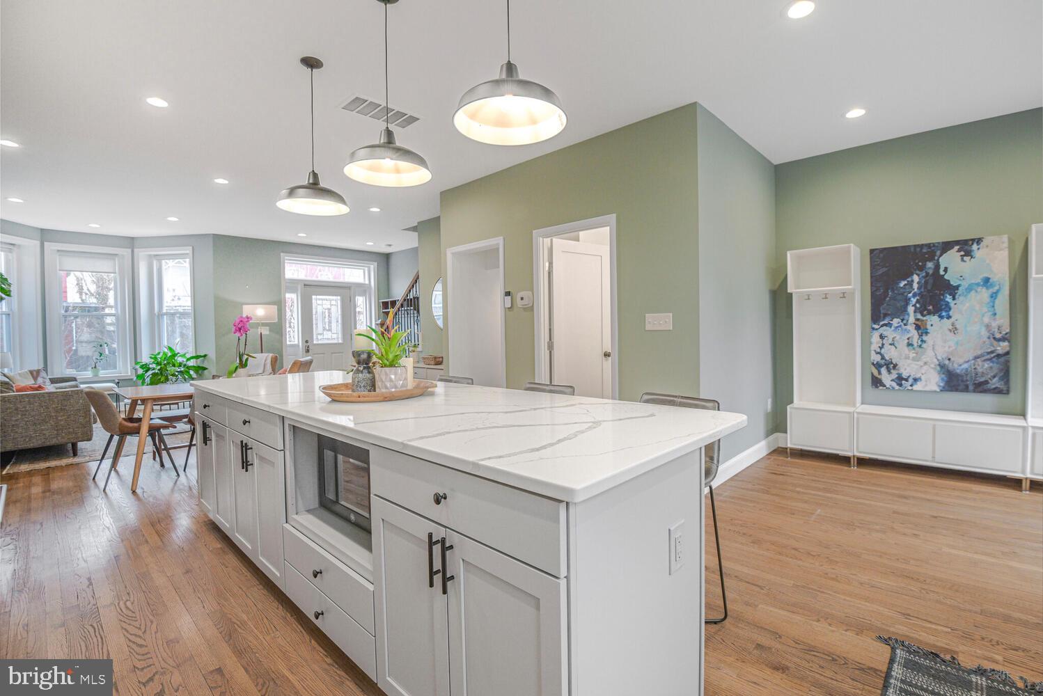 BLOOMINGDALE - Residential Lease