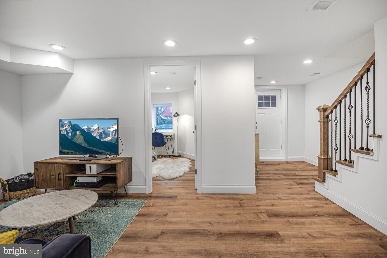 BLOOMINGDALE - Residential Lease