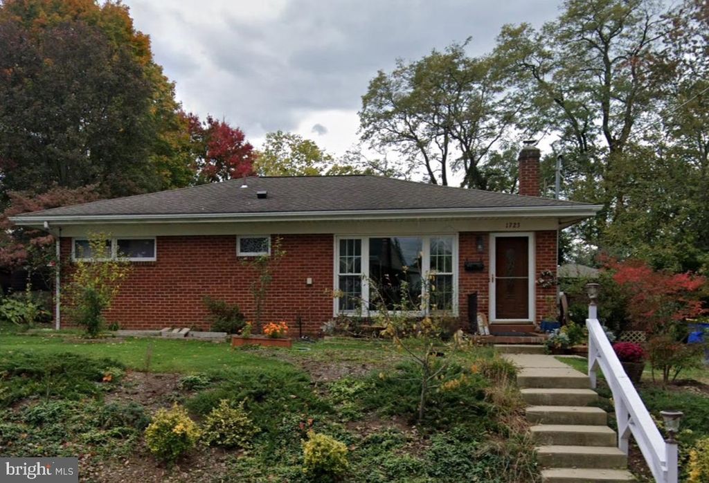 Photo of 1723 Dighton Street, CAMP HILL, PA 17011 (MLS # PACB2050296)