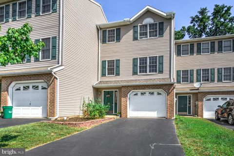 Photo of 13 Lauren Lane, Ephrata, PA 17522 (MLS # PALA2056376)