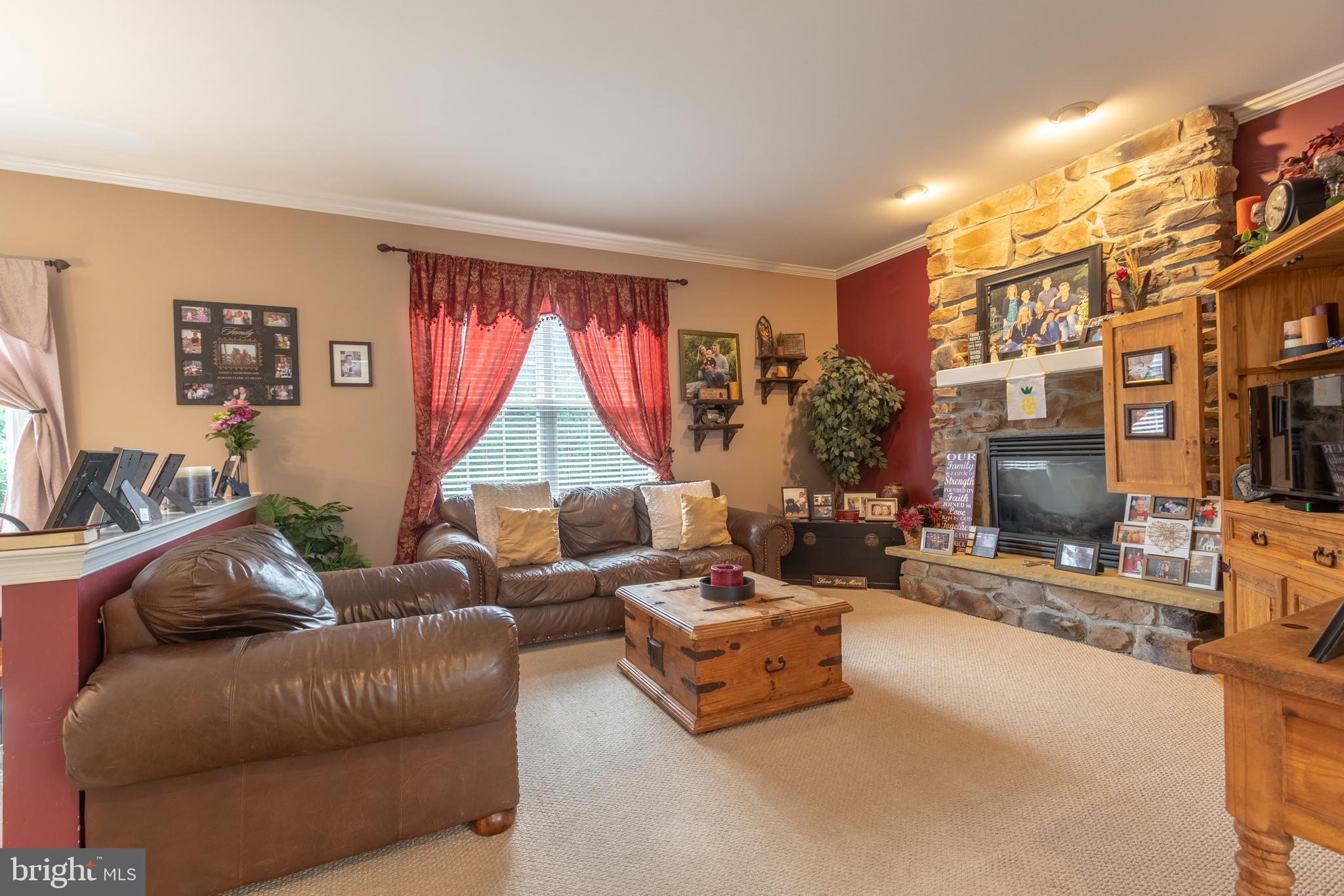 FARM CREST - Residential