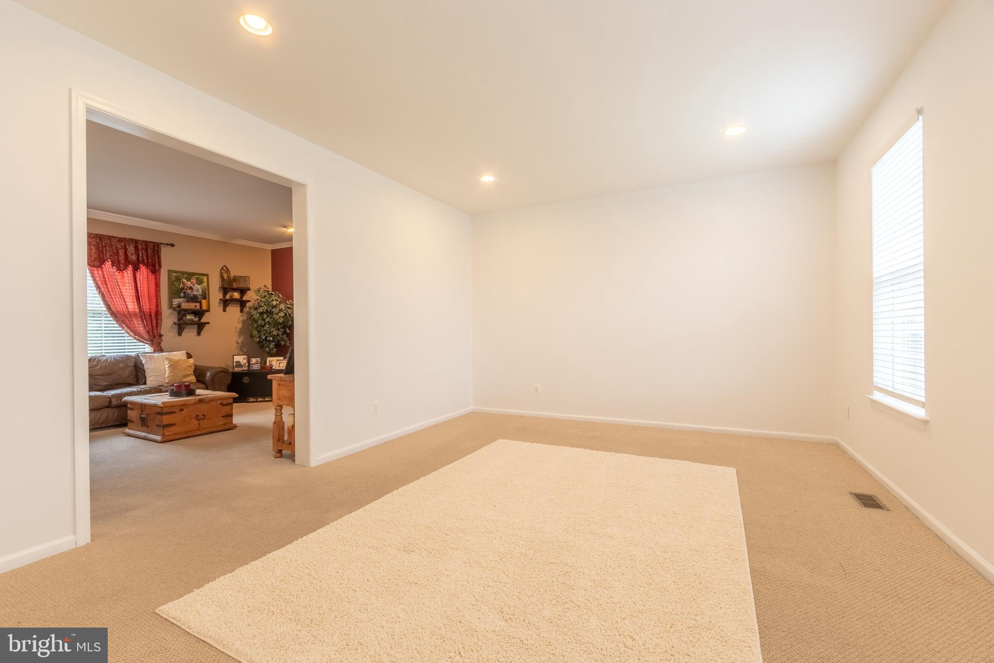 FARM CREST - Residential