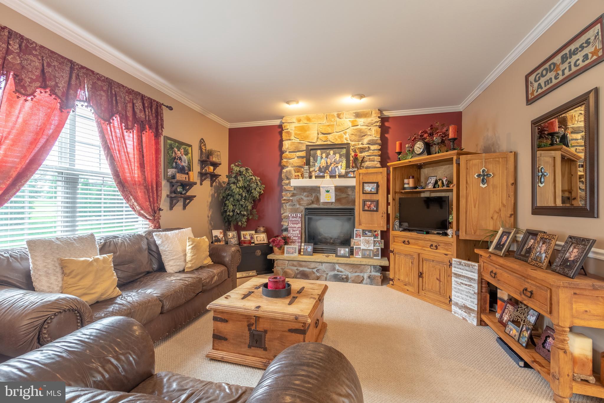 FARM CREST - Residential