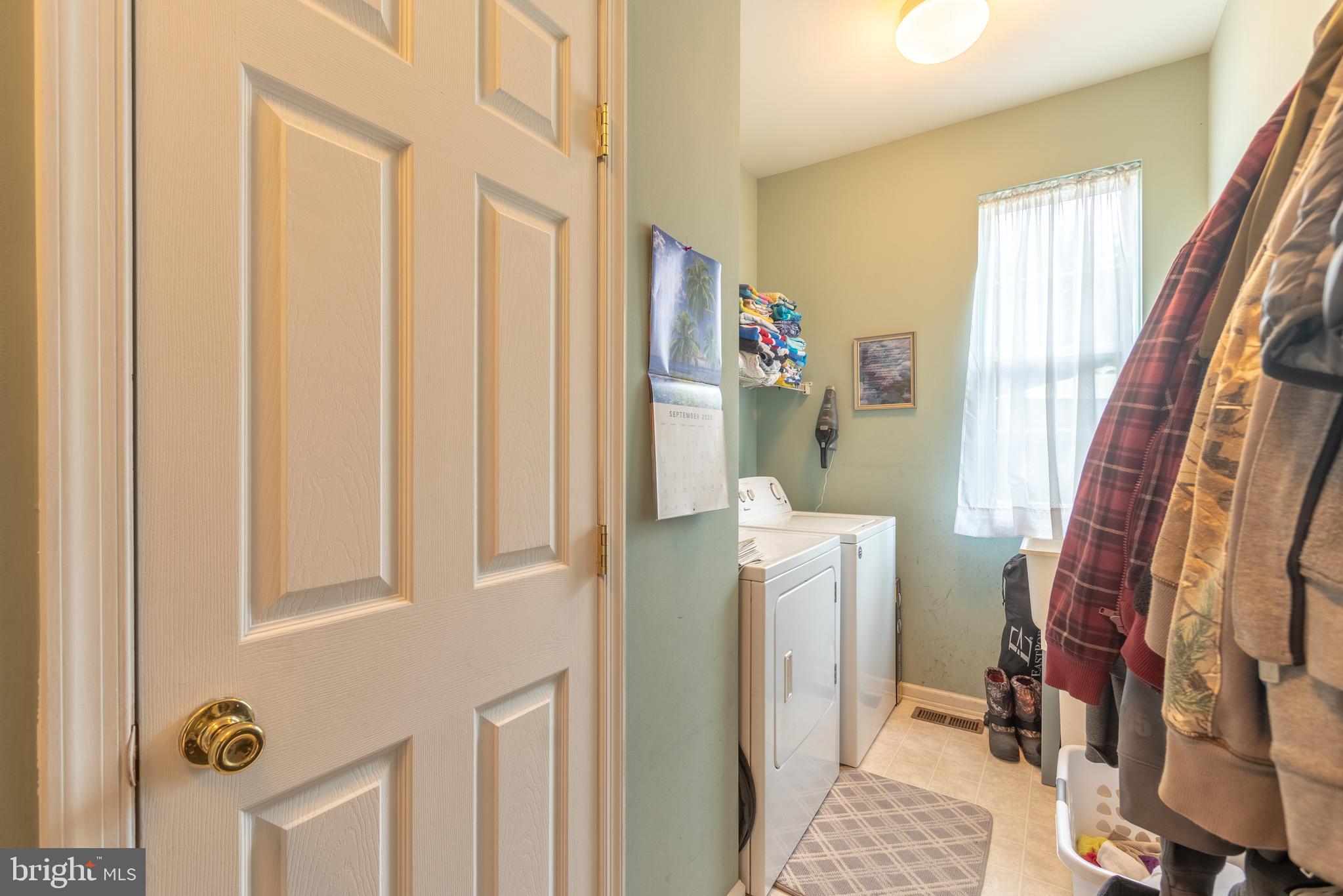 FARM CREST - Residential