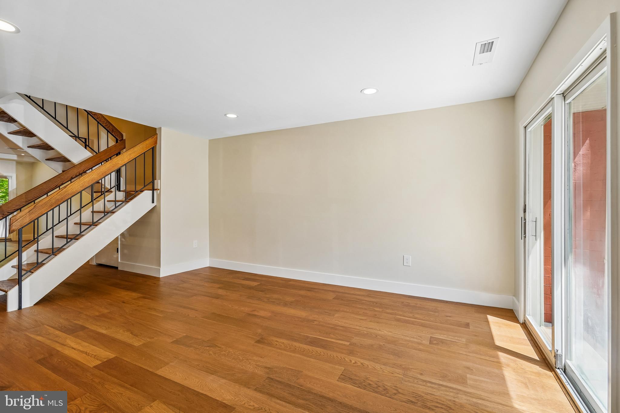 1309 NORTHGATE SQUARE