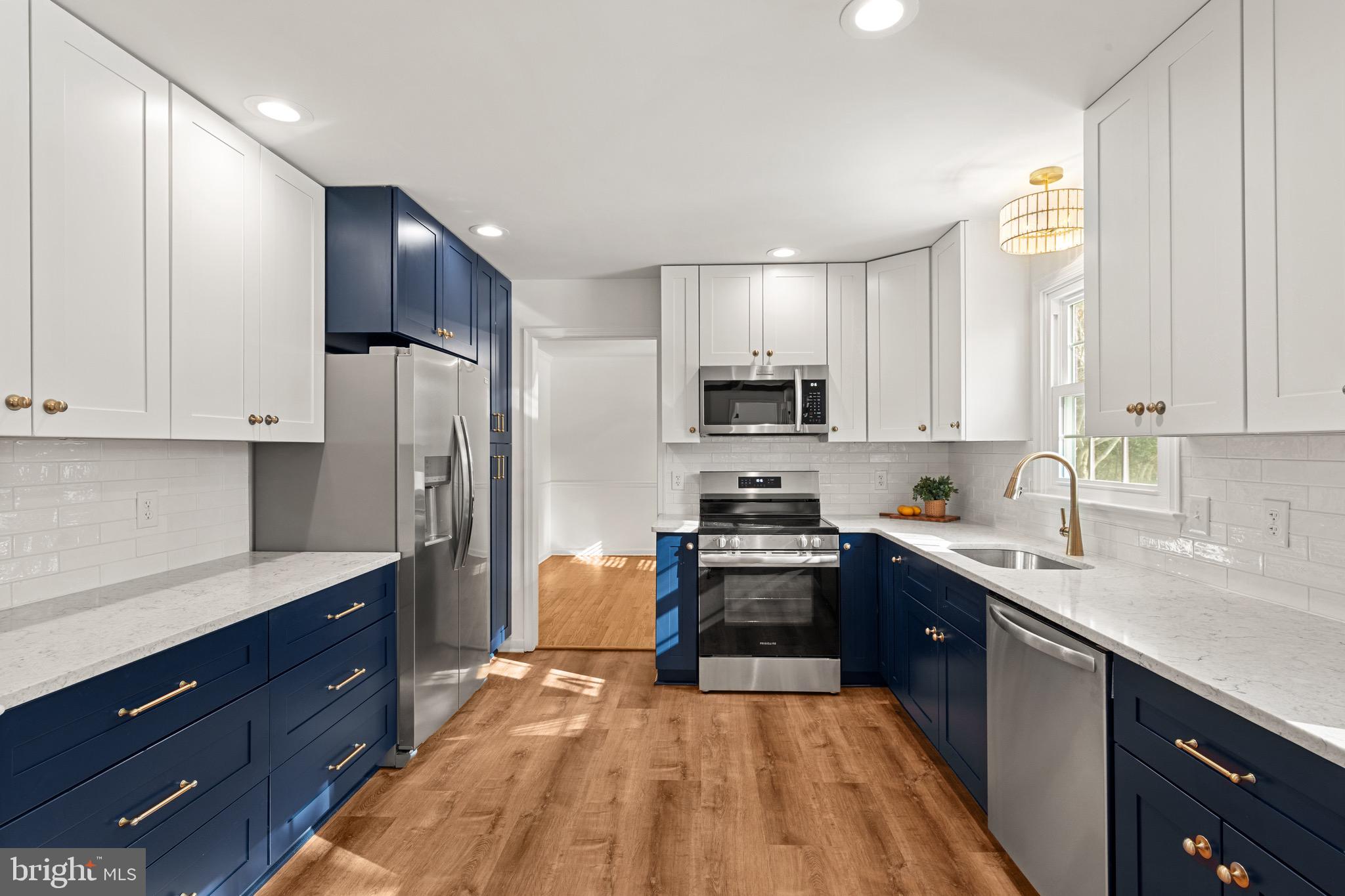 COLONY SOUTH - Residential