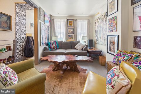 Townhouse For Sale - 521 Mountain Street<br/> PHILADELPHIA, PA 19148