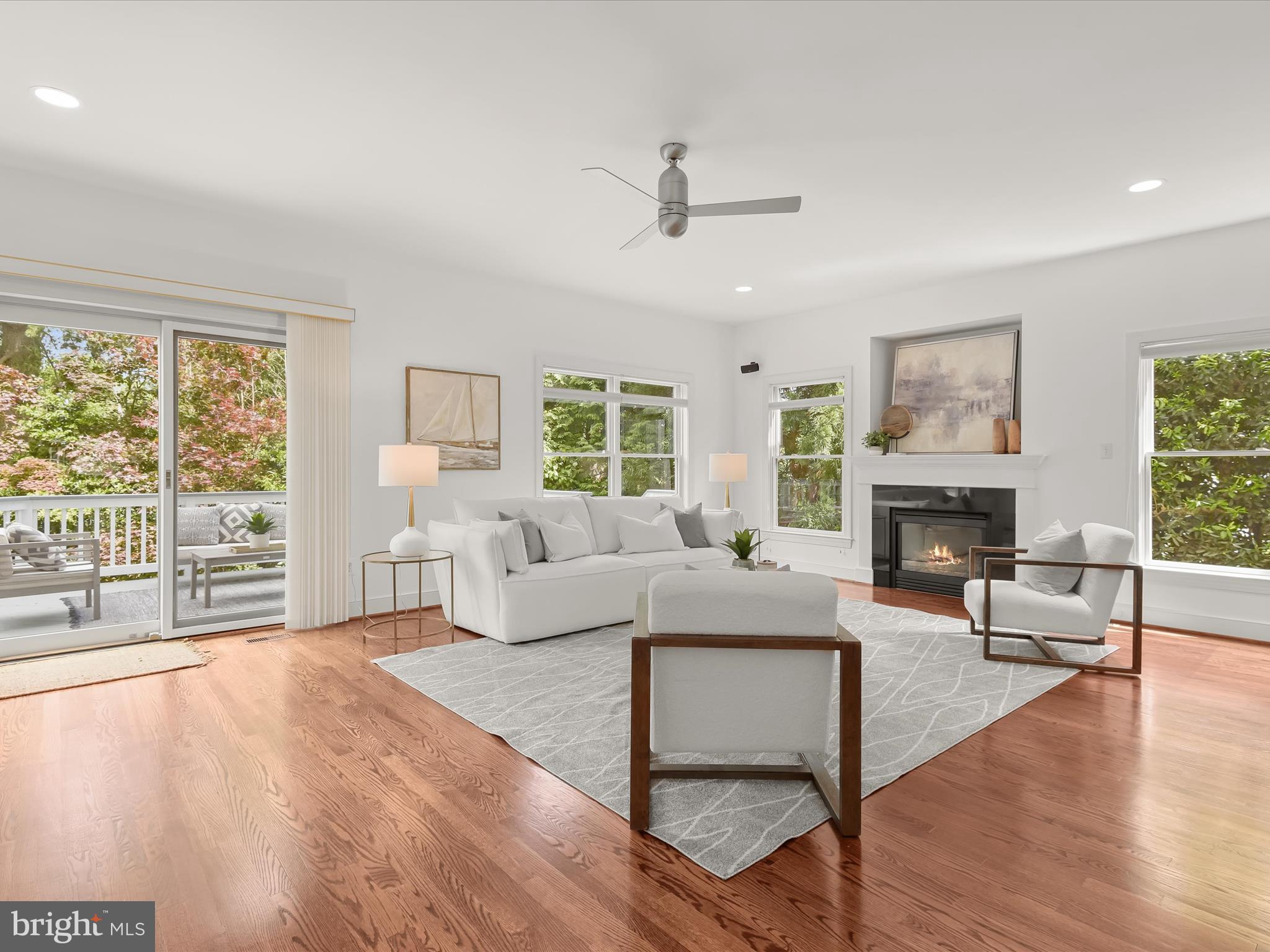 WOODMONT - Residential