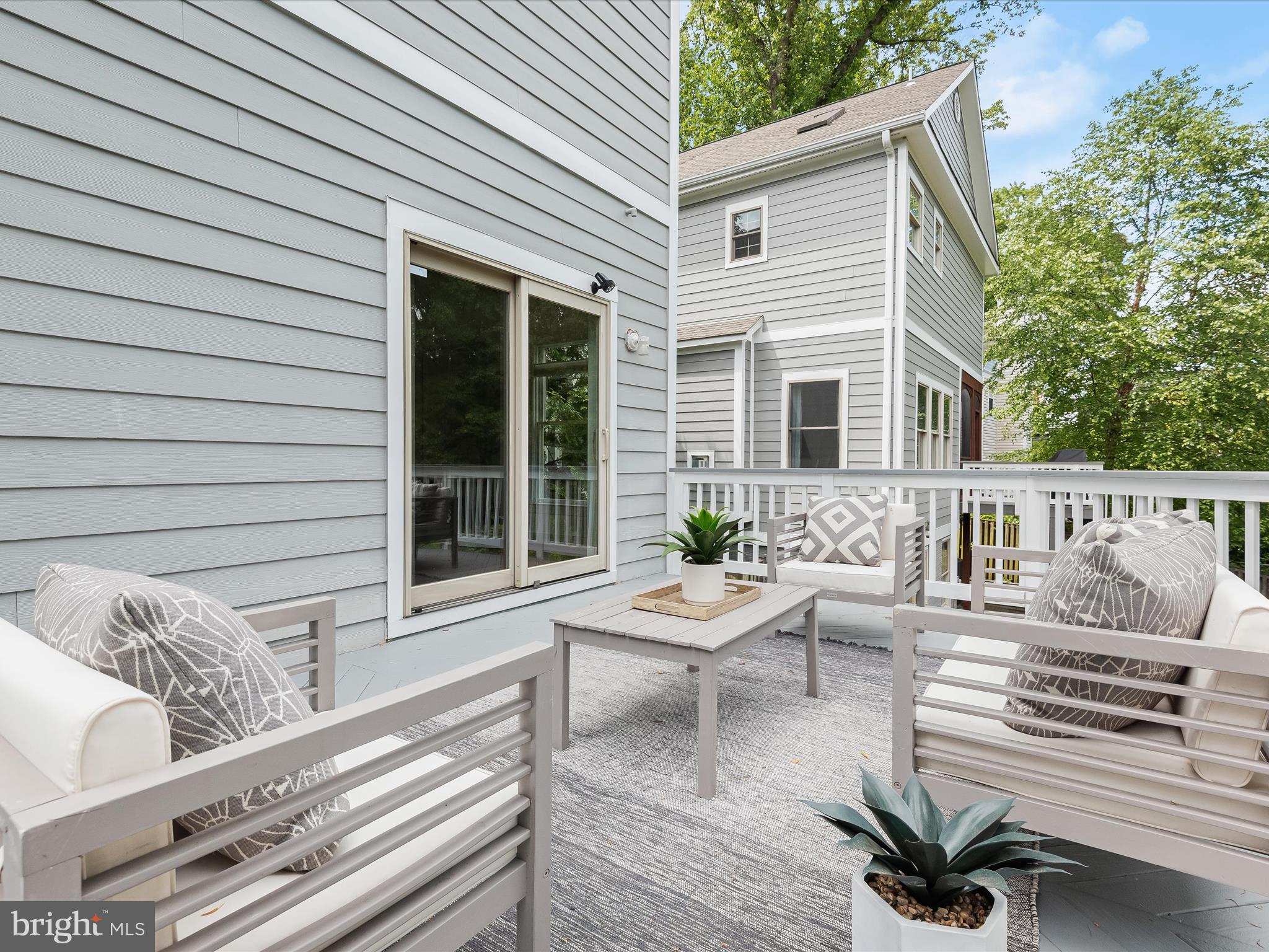 WOODMONT - Residential