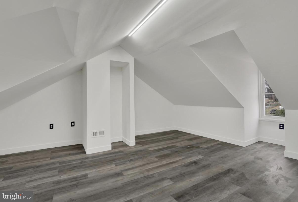 EAST YORK - Residential