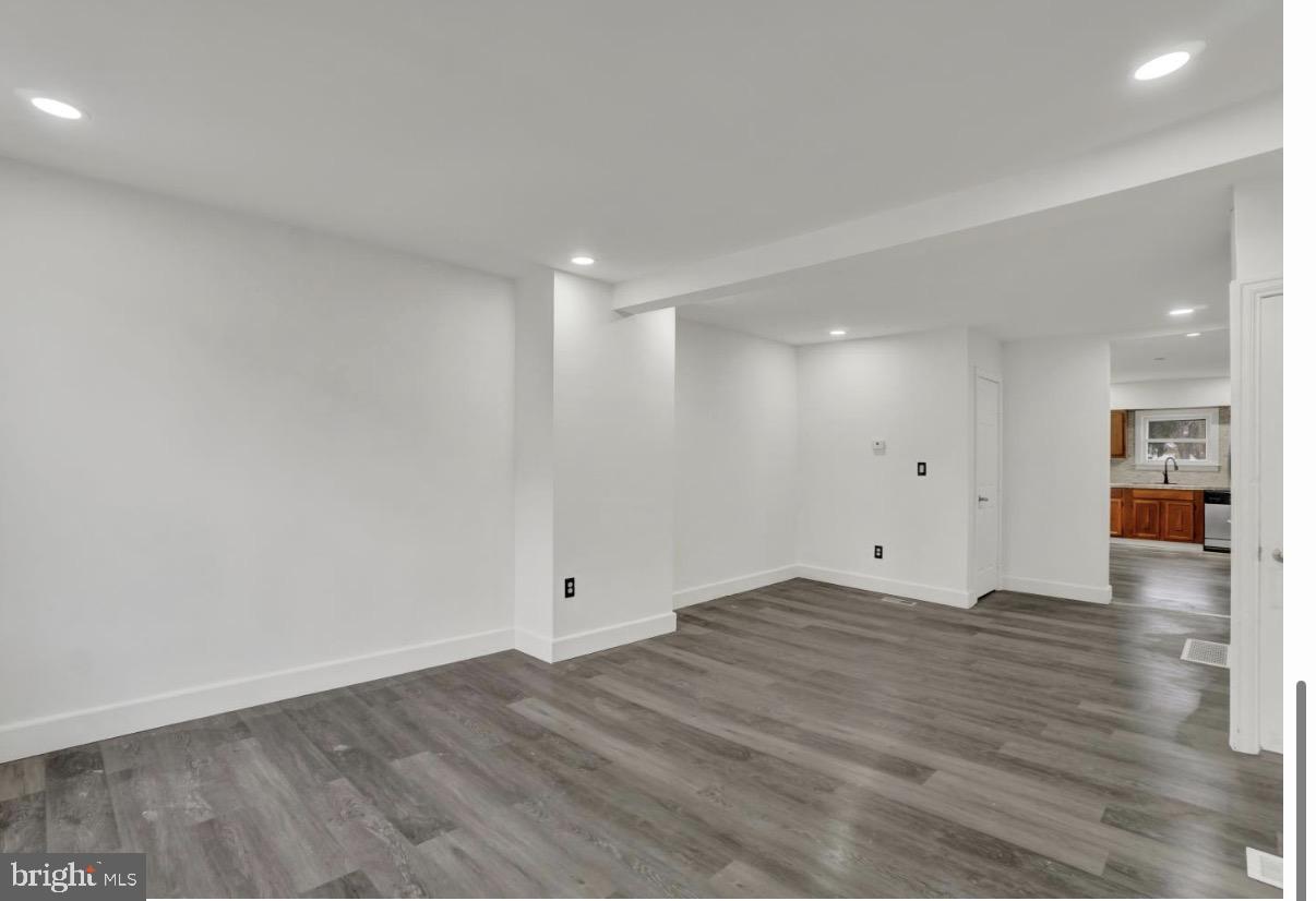 EAST YORK - Residential