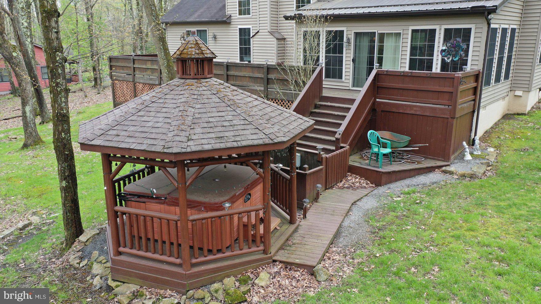 ALPINE LAKE RESORT - Residential