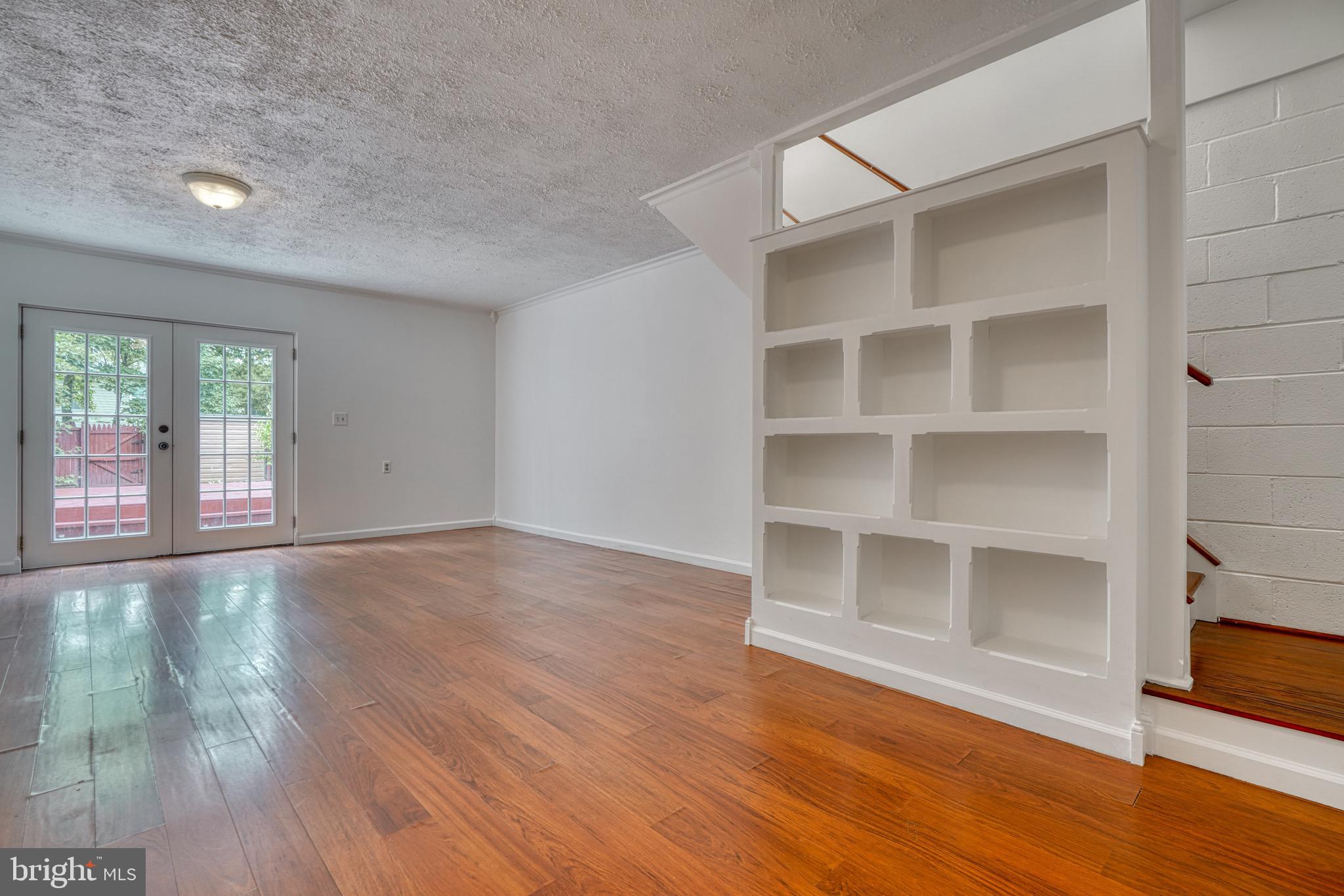 TIMBERBROOK - Residential