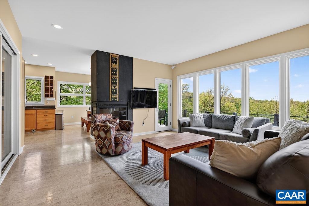 45 TIMBER CAMP DR