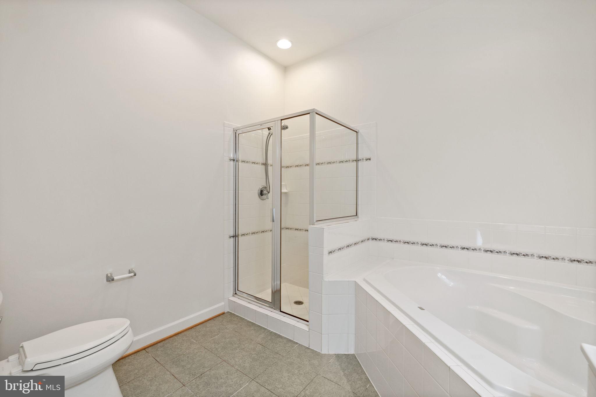 RIVER CLUB 1 AT BELMONT - Residential