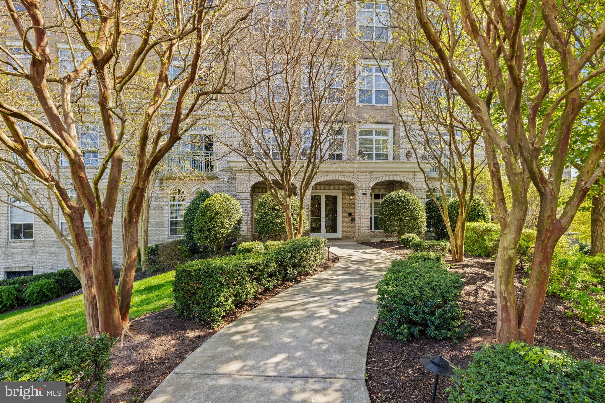 RIVER CLUB 1 AT BELMONT - Residential