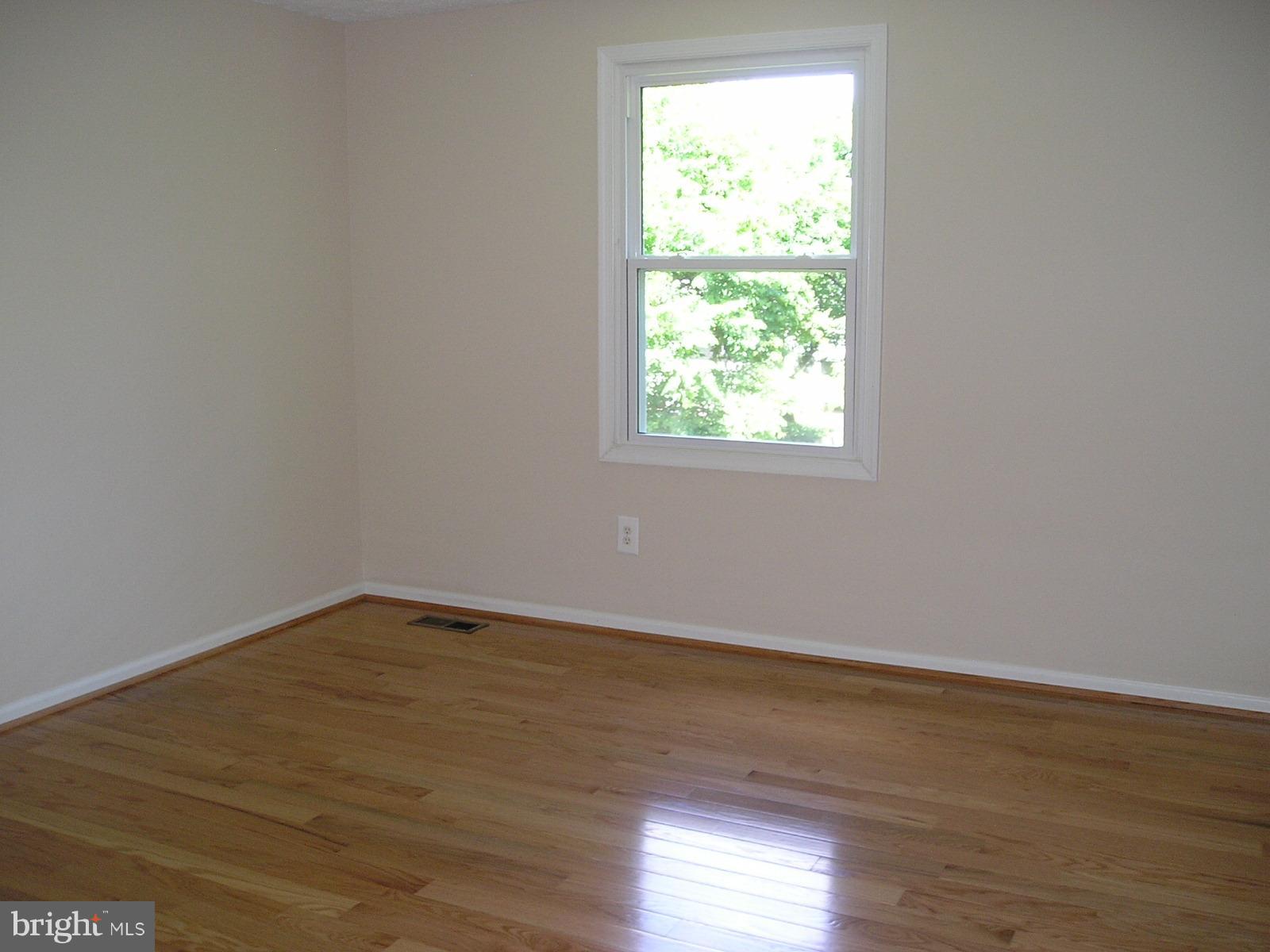 MONTEREY ESTATES - Residential Lease