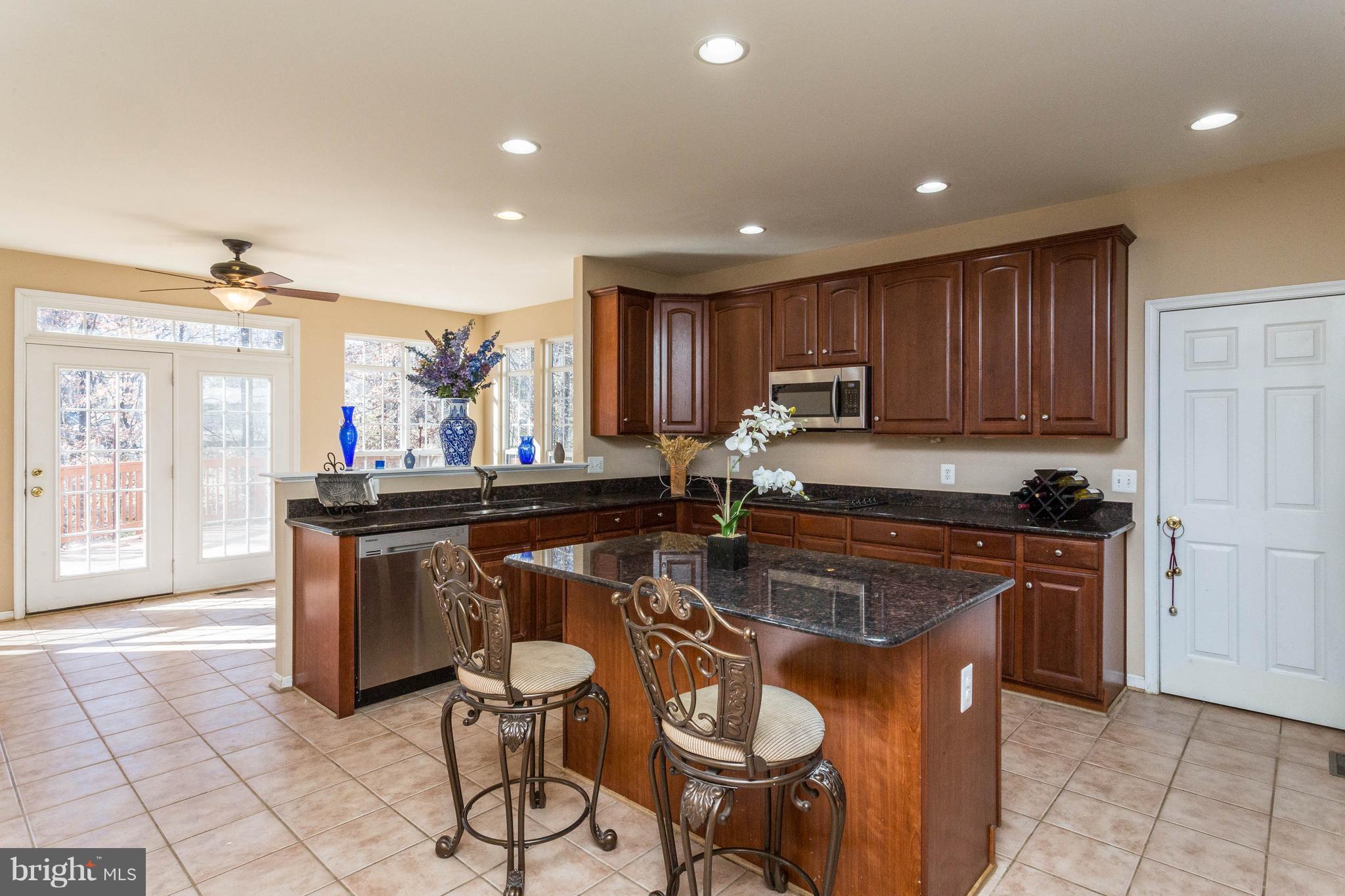 SARATOGA HUNT - Residential