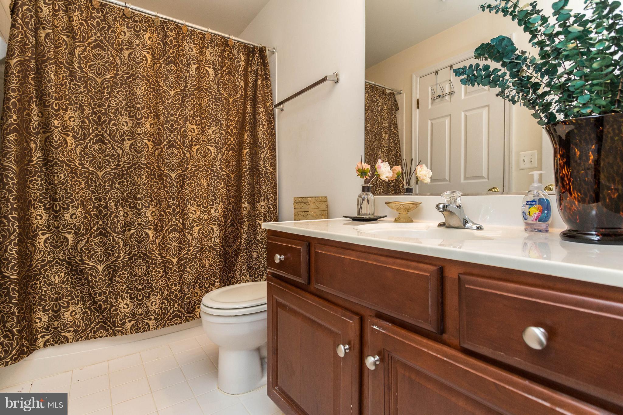 SARATOGA HUNT - Residential