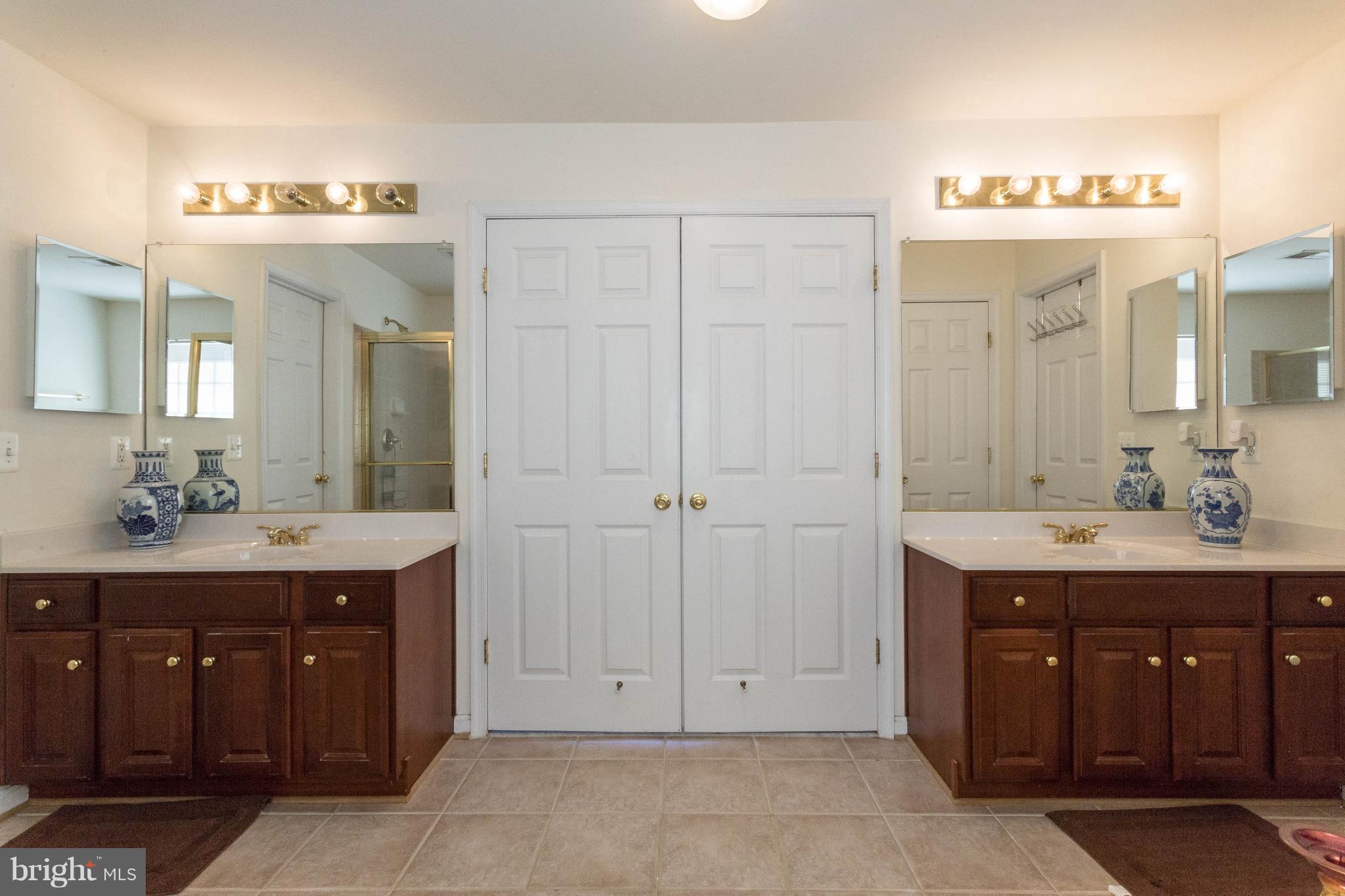 SARATOGA HUNT - Residential