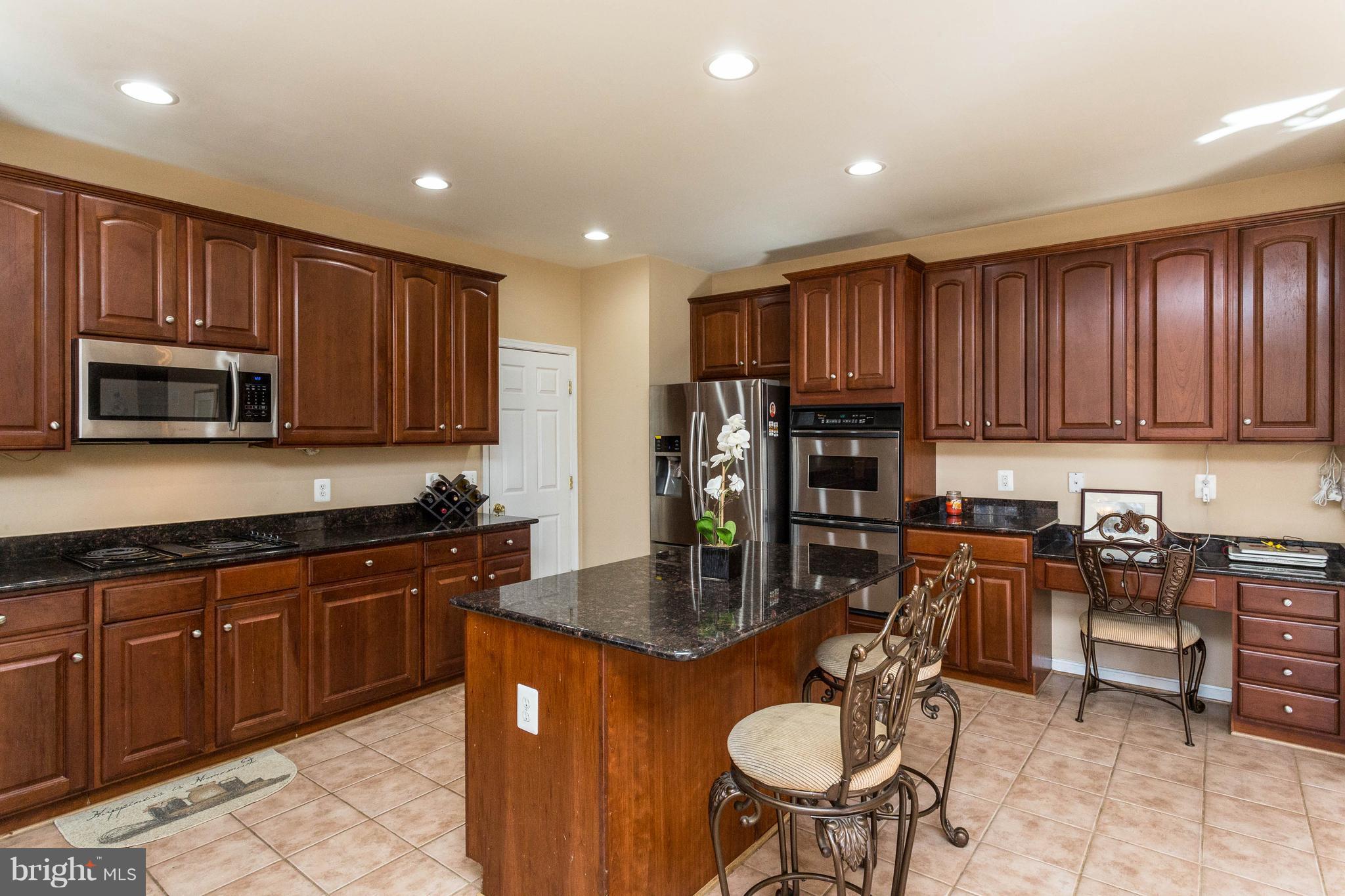 SARATOGA HUNT - Residential