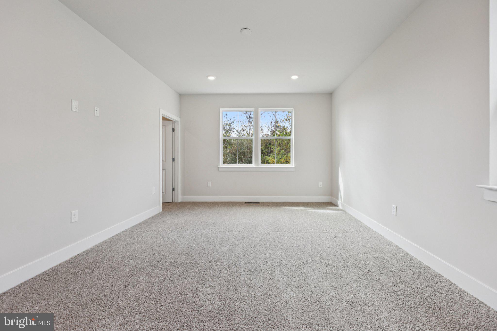 WILLOW RUN - Residential