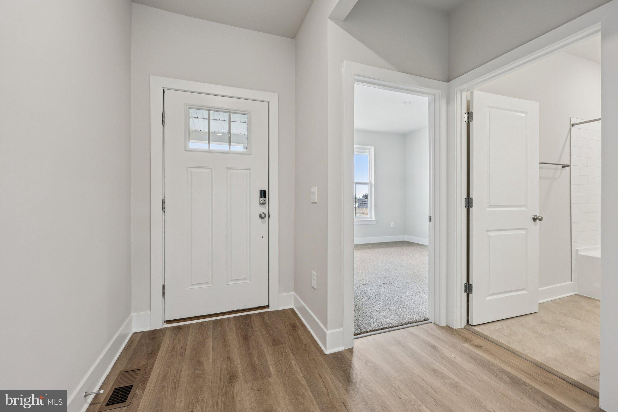 WILLOW RUN - Residential