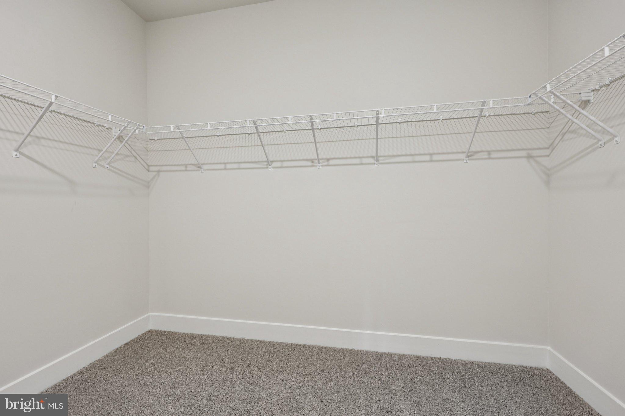 WILLOW RUN - Residential